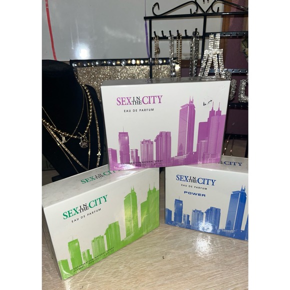 SEX AND THE CITY Other - *Sealed Box: Limited Edition Sex & City Perfume Bundle